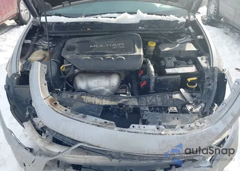 2015 Dodge Dart Sxt z USA, uszkodzony, nr VIN 1C3CDFBB0FD221770